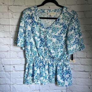NWT Emaline Blue & White Short Bell Sleeves Boho Top Blouse Size M